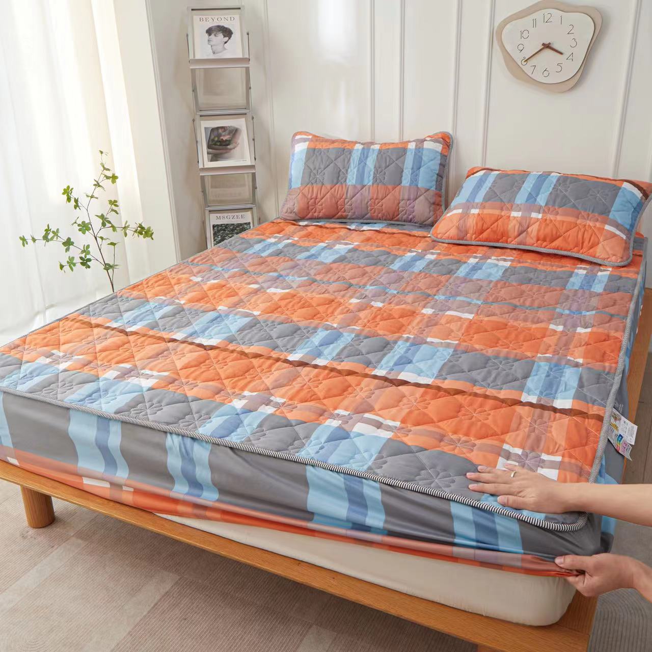 New cotton-padded thickened bed cover, home cotton-padded thickened Simmons mattress protective cover, dust-proof bed cover pic 11