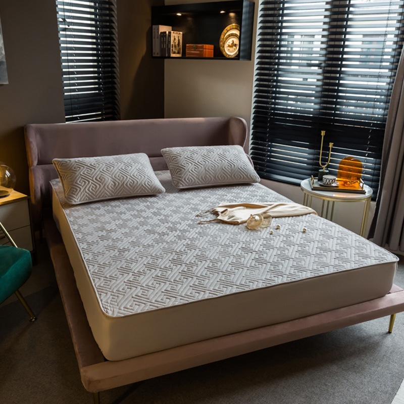 New cotton-padded thickened bed cover, home cotton-padded thickened Simmons mattress protective cover, dust-proof bed cover pic 1