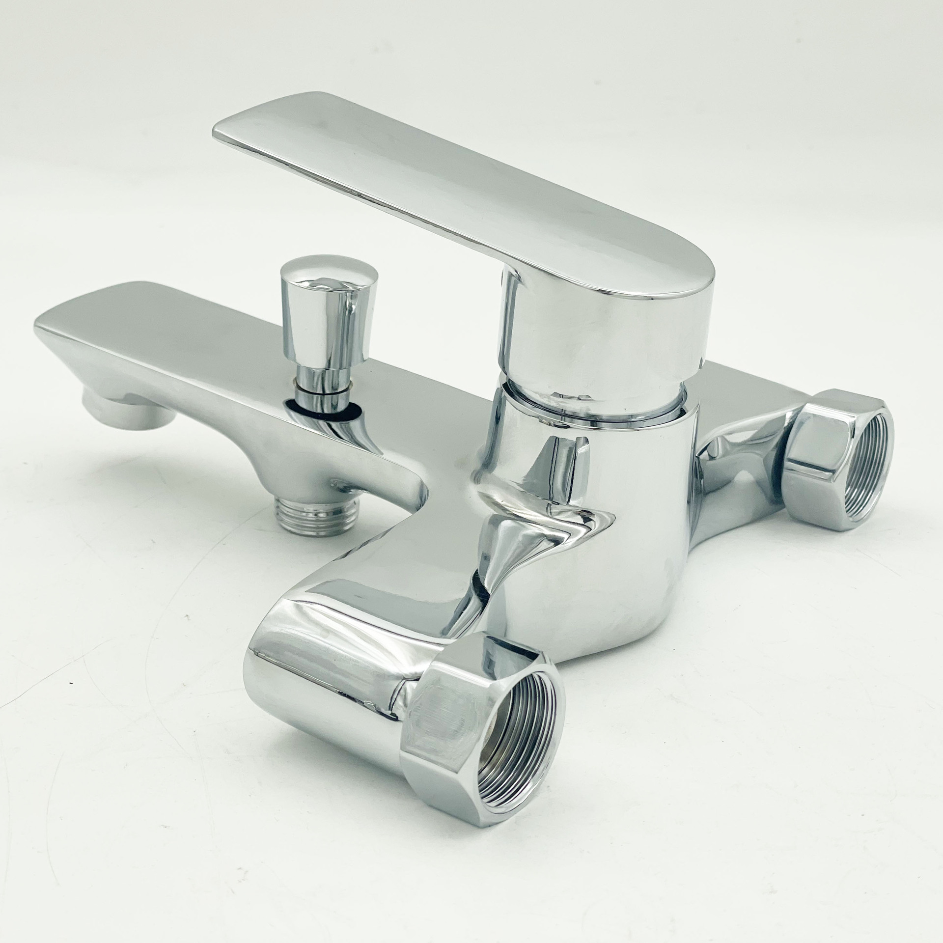 外贸跨境锌合金三联龙头入墙式暗装淋浴龙头浴缸冷热水混水龙头详情7