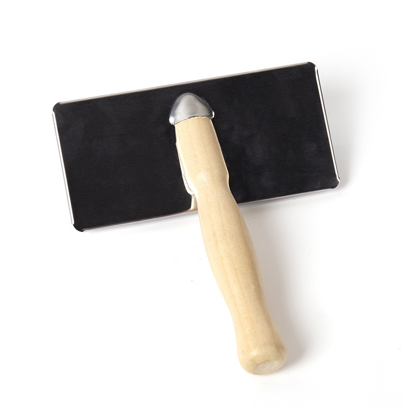 The manufacturer is selling popular pet hair-opening combs, knot-opening and de-floating hair removal combs for cats and dogs, and stainless steel needle combs. Wholesale is available pic 6