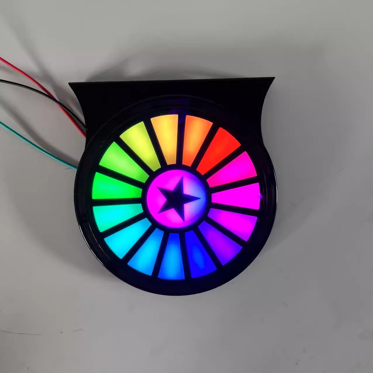Новый фургон с 7 - цветным дыханием 12V24V, универсальный сверхсветоводно-водонепроницаемый световой прожектор pic 5