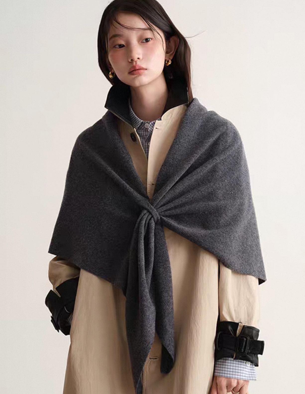 Wholesale of new cross-border export ready-made scarves in plain triangular shawls through e-commerce live streaming supply chain pic 3