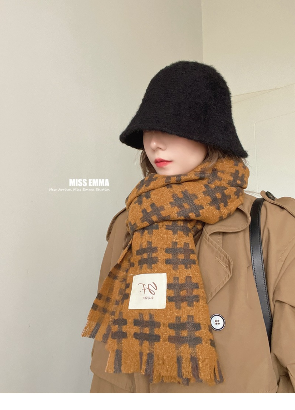 New cross-border scarves are available for live-streaming on e-commerce platforms, featuring a fashionable checkered pattern pic 7