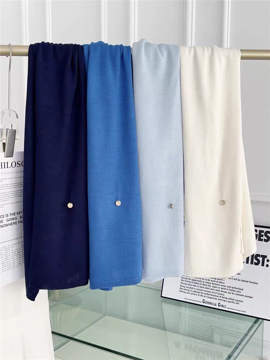 New cross-border e-commerce live-streaming spring and summer high-quality shawl for sun protection, paired with a T-shaped waistcoat and air-conditioned knitted scarf pic 7