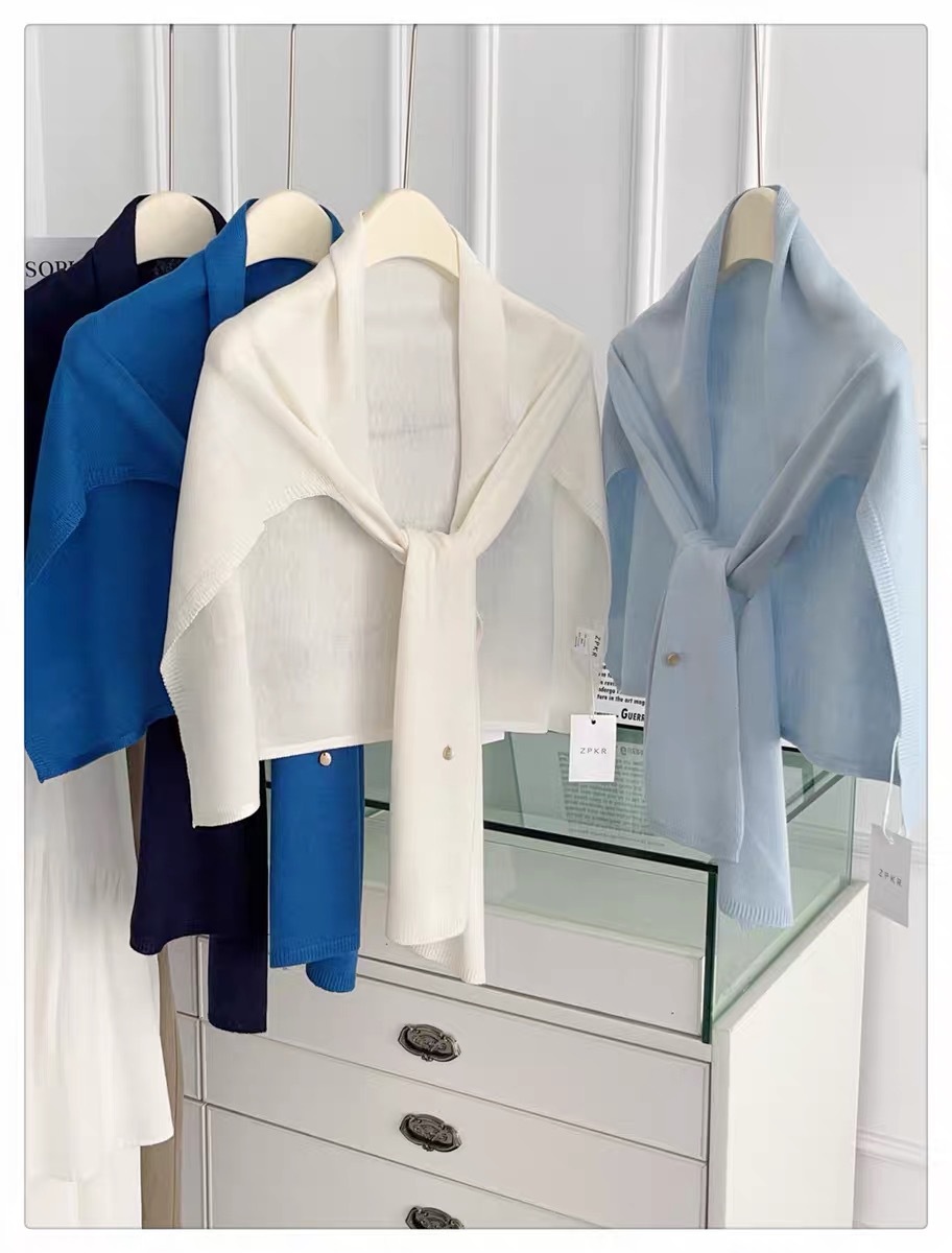 New cross-border e-commerce live-streaming spring and summer high-quality shawl for sun protection, paired with a T-shaped waistcoat and air-conditioned knitted scarf pic 1