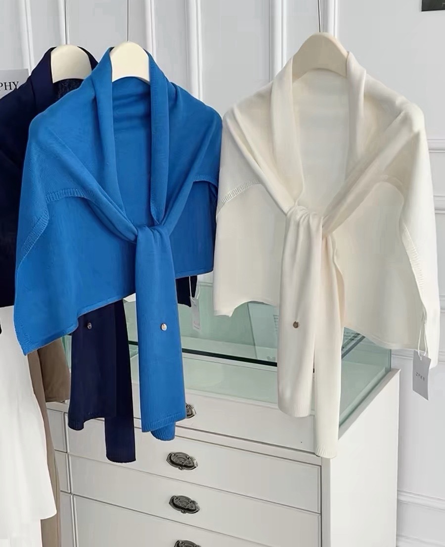 New cross-border e-commerce live-streaming spring and summer high-quality shawl for sun protection, paired with a T-shaped waistcoat and air-conditioned knitted scarf pic 8