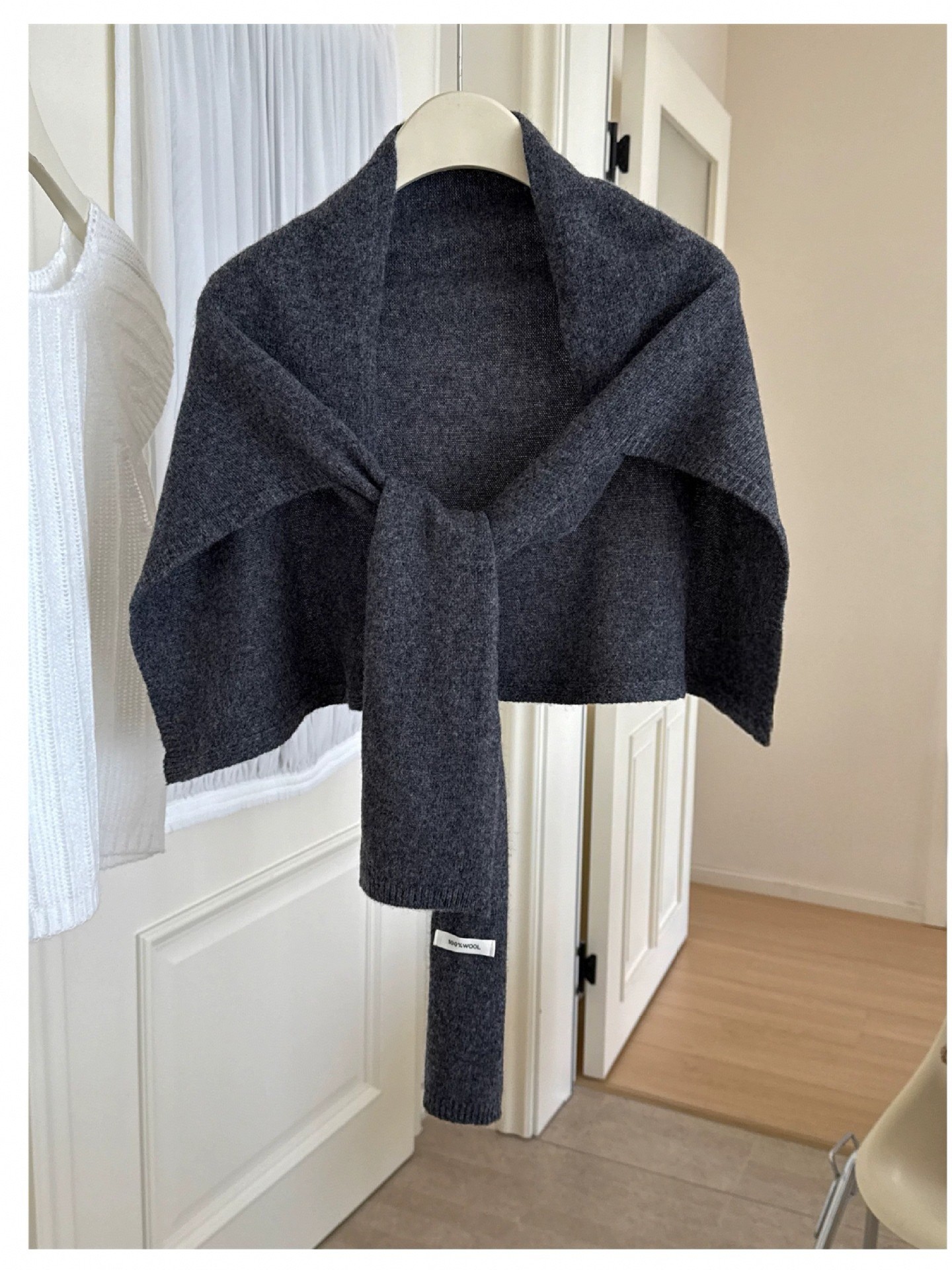 New cross-border e-commerce live-streaming 100% all-wool shawl from Australia, T-shaped top with knotted waistcoat, supply chain available pic 3
