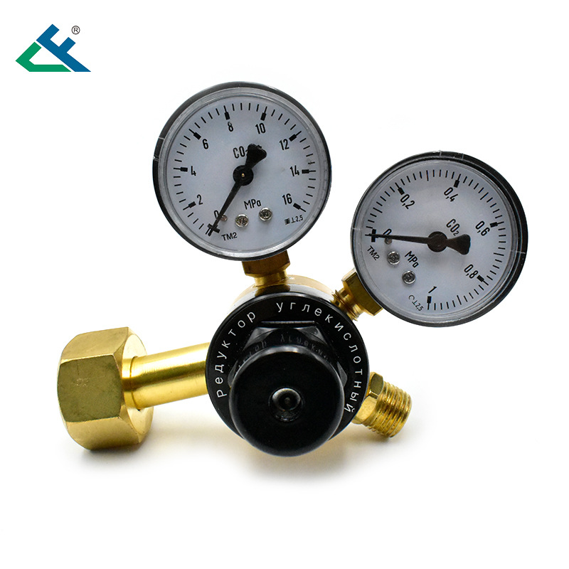 Russian version carbon dioxide pressure reducer C02-021A industrial pressure reducer carbon dioxide pressure reducer