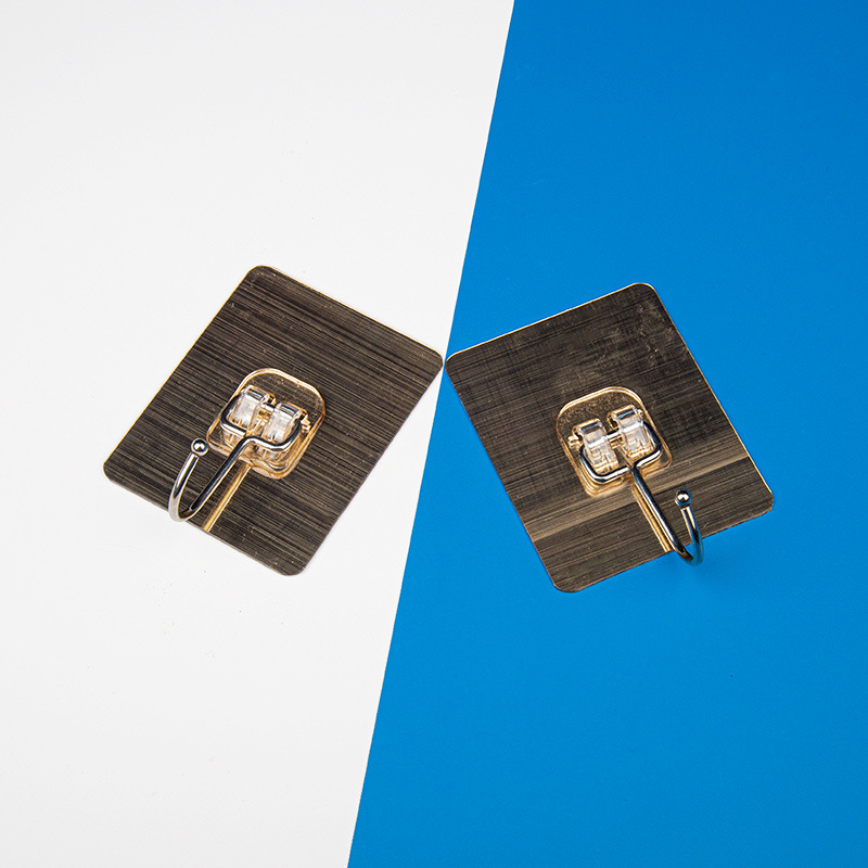 Qiao Xiaoya's new Nordic-style bathroom hooks come in two pieces. Each hook is a single one without the need for drilling or leaving any marks details Picture