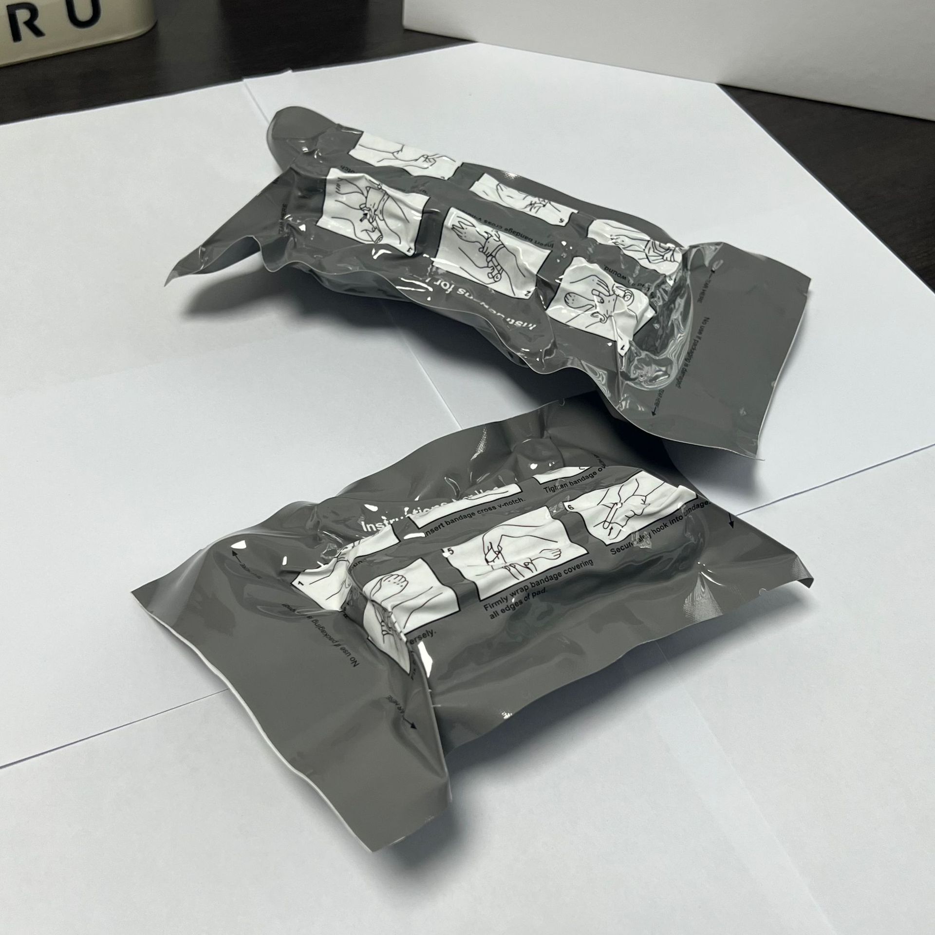 First aid training: Vacuum and compression tactics for trauma, hemostatic bandages, Israeli bandages for first aid of trauma details Picture