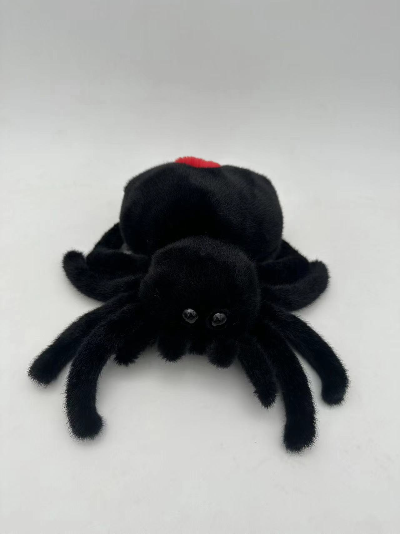 Simulated spider plush toys, bed, living room furniture, decorative items, funny and mischievous dolls, gifts, cross-border best-selling products, direct supply from the manufacturer Item Picture