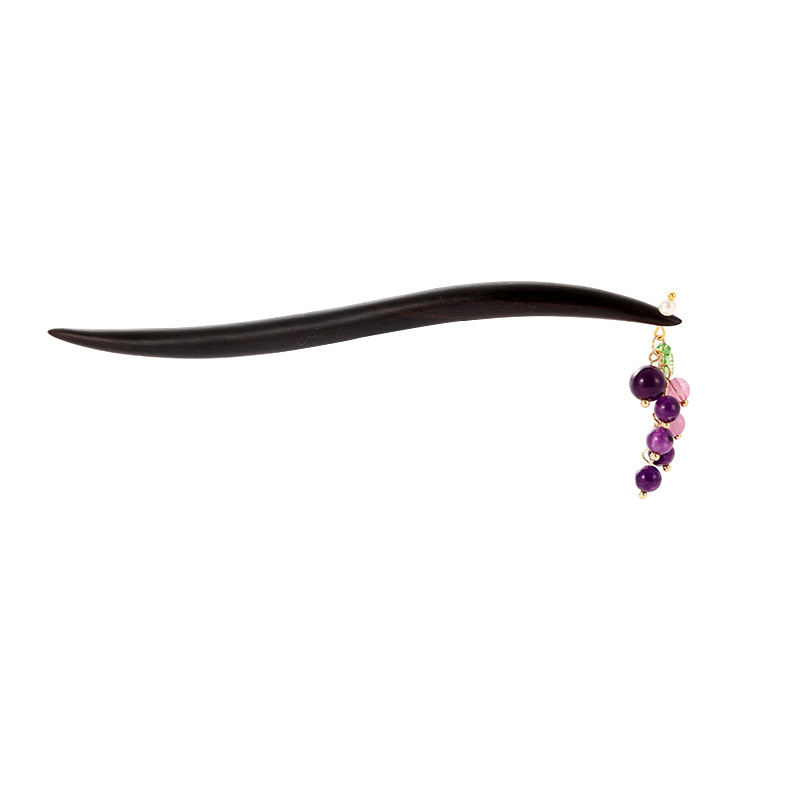 Niche design grape ebony hairpins, new Chinese-style horse face group accessory plate hairpins, ancient-style Hanfu headwear hairpins Application Scenario
