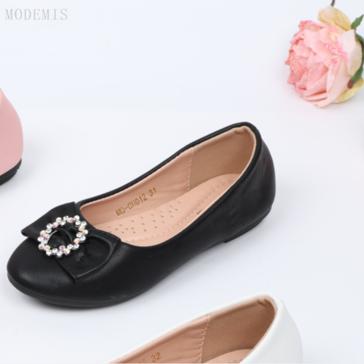 STOCK new foreign trade wholesale shallow-mouthed single shoes, flat women's shoes, summer Guangzhou fashionable craft shoes, commuting shoes Application Scenario