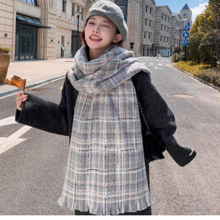 Cross-border scarf wholesale e-commerce live streaming supply chain, Xiaoxiangfeng bright silk fine checkered details Picture