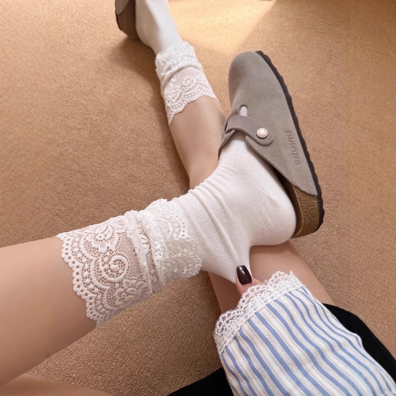 Lace cutout breathable calf socks, women's lace patchwork pile socks, white sweet jk Lolita mid-calf cotton socks details Picture