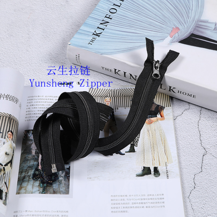 皮革拉头/点钻拉链头/加厚拉链头/五金/拉绳拉头产品图