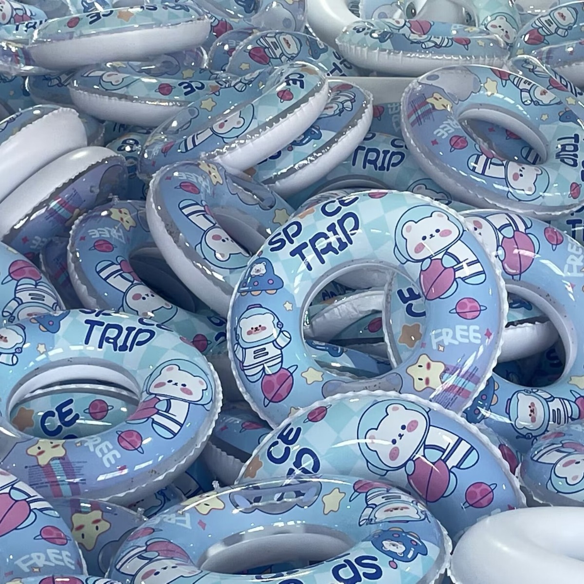 New children's creative inflatable swimming ring, thickened PVC underarm yellow duck swimming ring, water toy life buoy Specification image