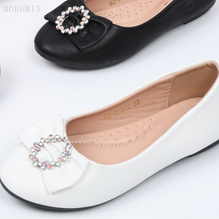 STOCK new foreign trade wholesale shallow-mouthed single shoes, flat women's shoes, summer Guangzhou fashionable craft shoes, commuting shoes Item Picture