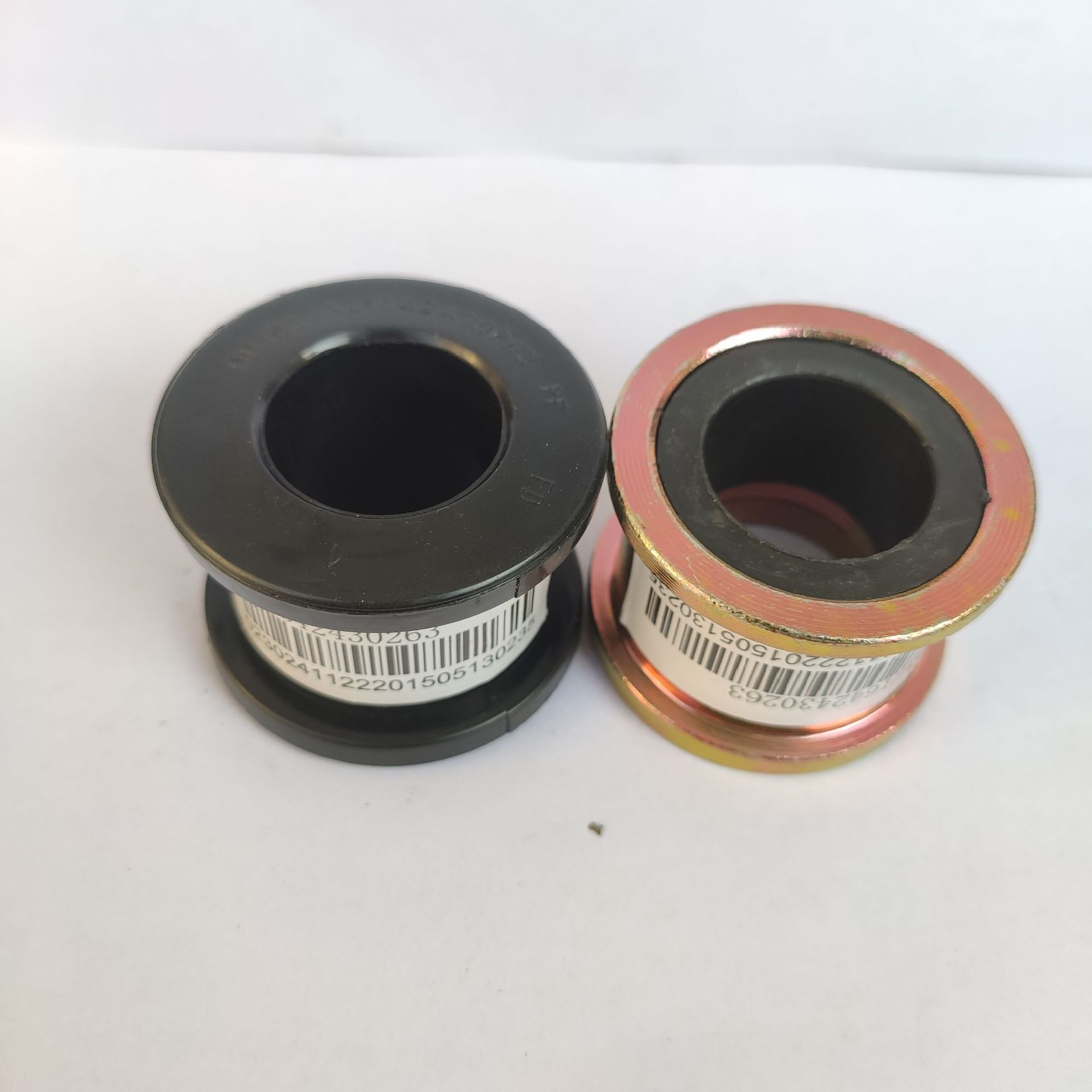 We produce and wholesale Haowo cab flip rubber sleeves AZ1642430263 for auto parts Specification image