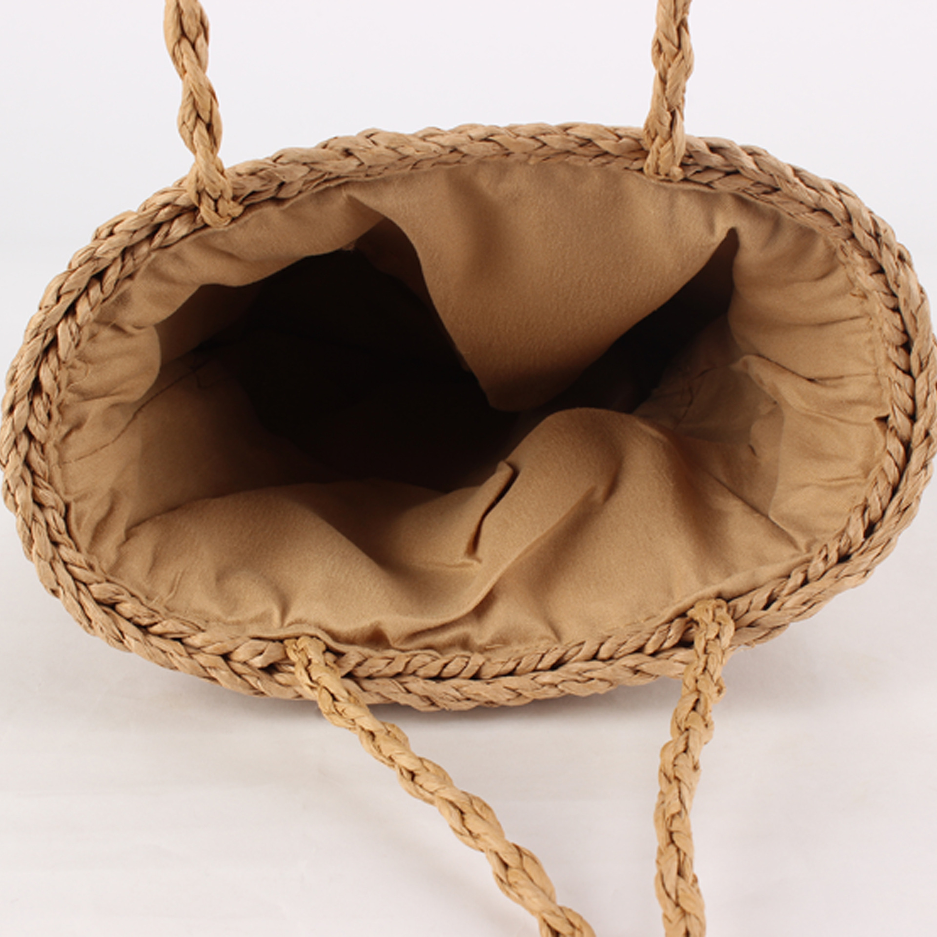 This new hand-woven bag is a versatile and fashionable lady's bag for daily seaside vacations, casual work, and commuting details Picture