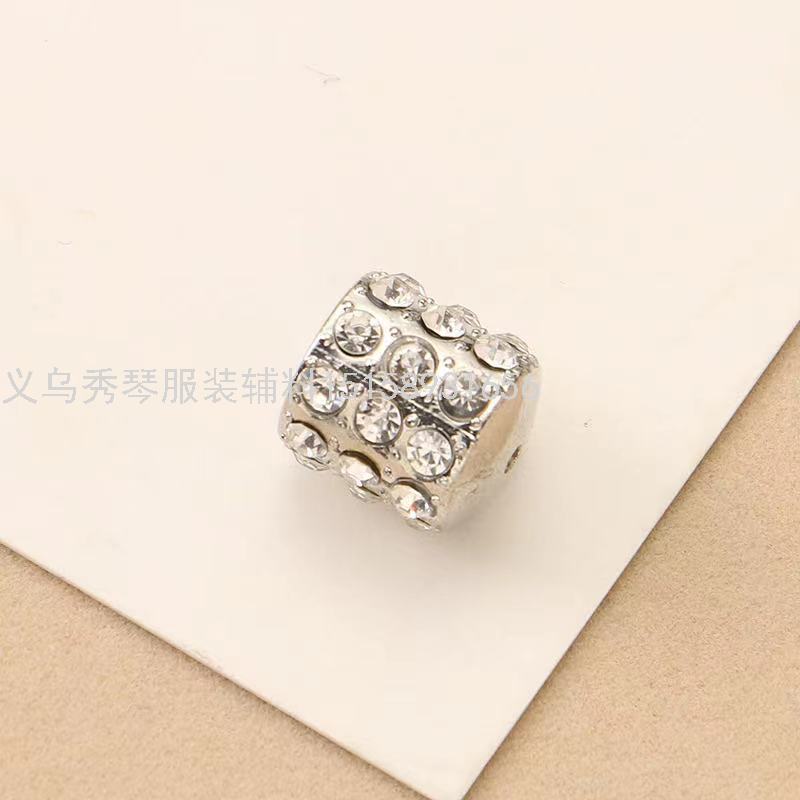 自产自销鸭嘴扣合金水钻裘皮纽扣皮草貂皮袖金属纽扣