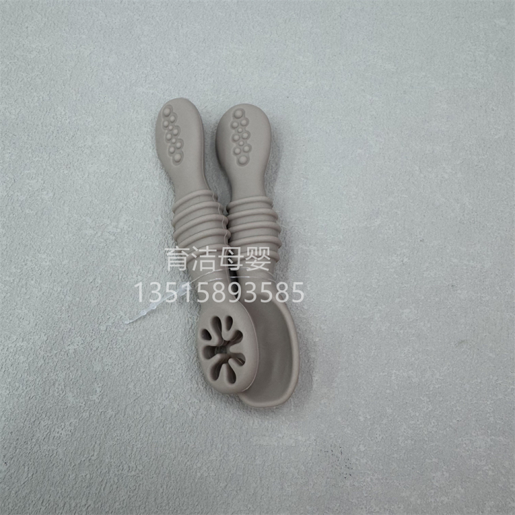 شوكة ملعقة في وعاء من وعاء السيليكا المص للأطفال Item Picture