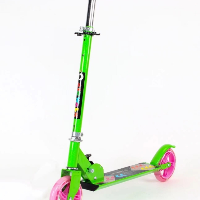 Children's two-wheeled flatbed cart, cross-border export foldable flatbed cart Application Scenario