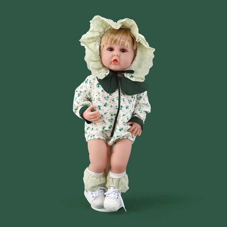 芭比娃娃玩具/电动音乐娃娃/毛绒玩具/俄罗斯套娃/玩偶白底实物图