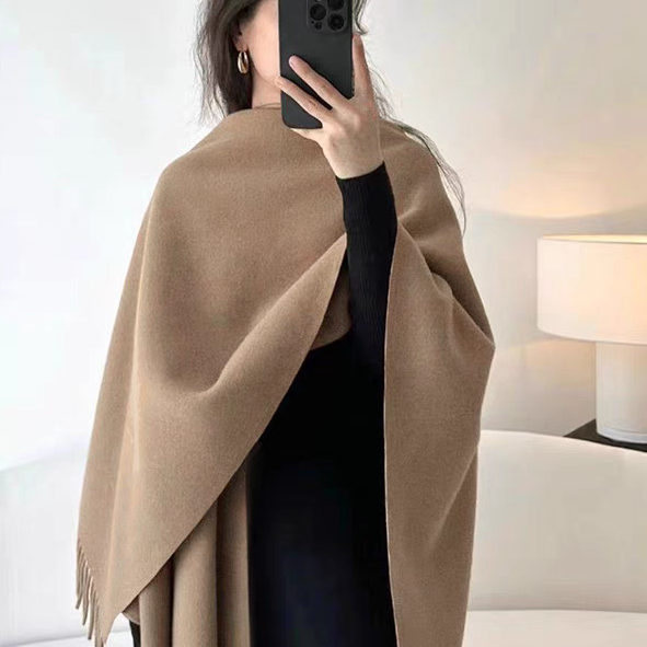 Cross-border scarf wholesale e-commerce live-streaming supply chain supply of solid-color imitation cashmere split shawls
