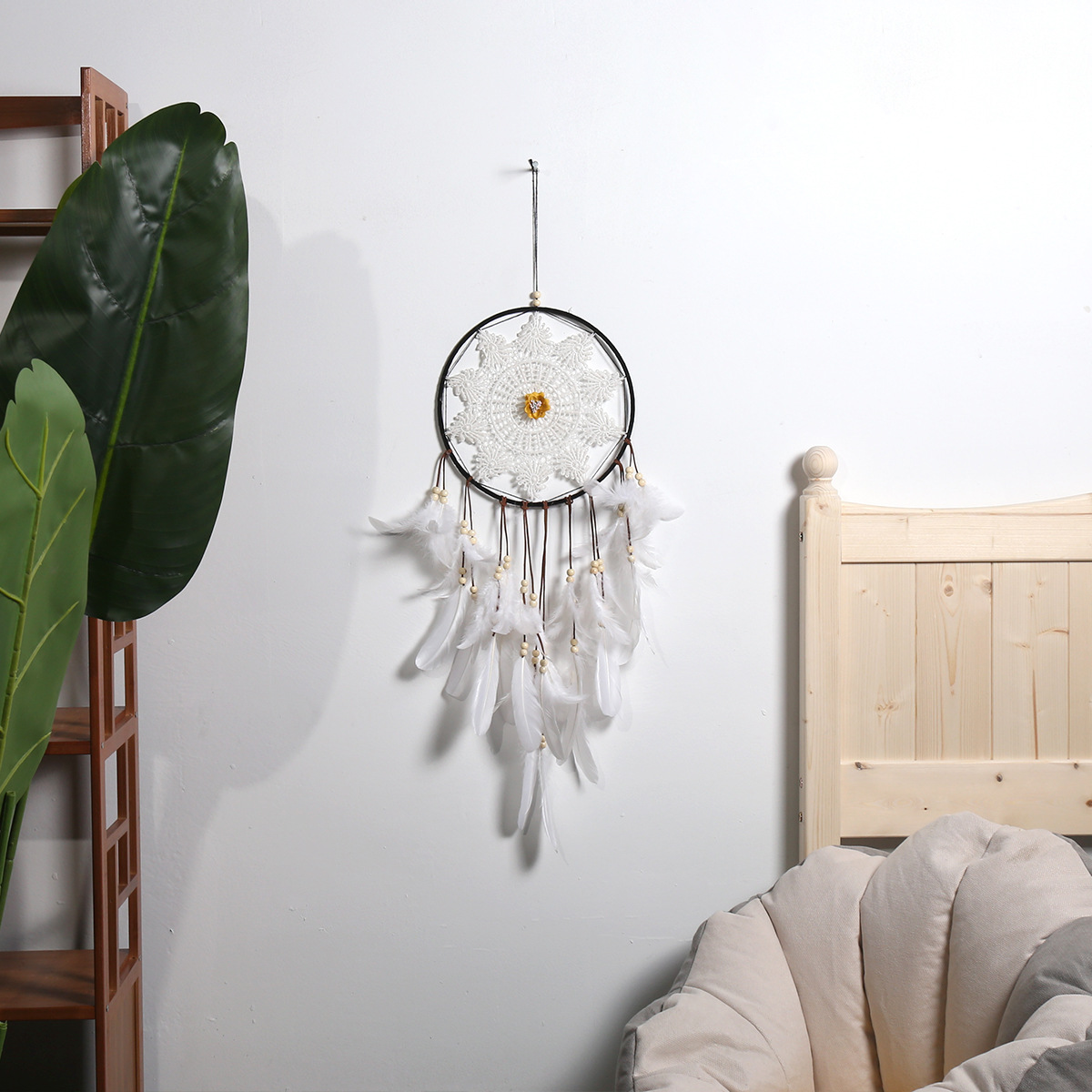 Ins-style wall hanging and decoration dreamcatcher, Nordic feather dreamcatcher, home decoration wall hanging and decoration dreamcatcher Specification image