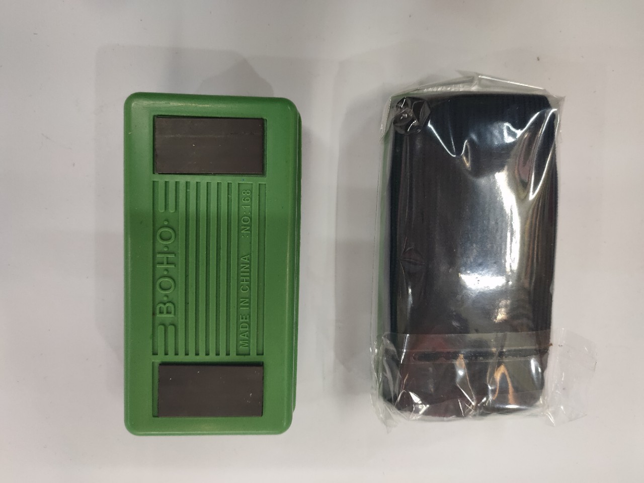 Factory direct sales of creative plastic magnetic white board erasers, children's drawing boards, velvet board brushes, dust-free brushes, available for customization and wholesale