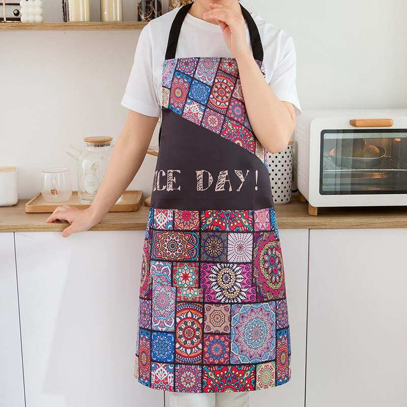 围裙家用厨房2023新款工作服女防油污可爱日式时尚印花围腰罩衣