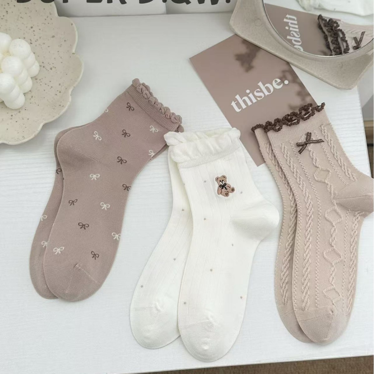 Autumn and winter new mid-calf socks, brown and white socks, light-colored mid-calf socks, women's socks, autumn and winter socks Item Picture