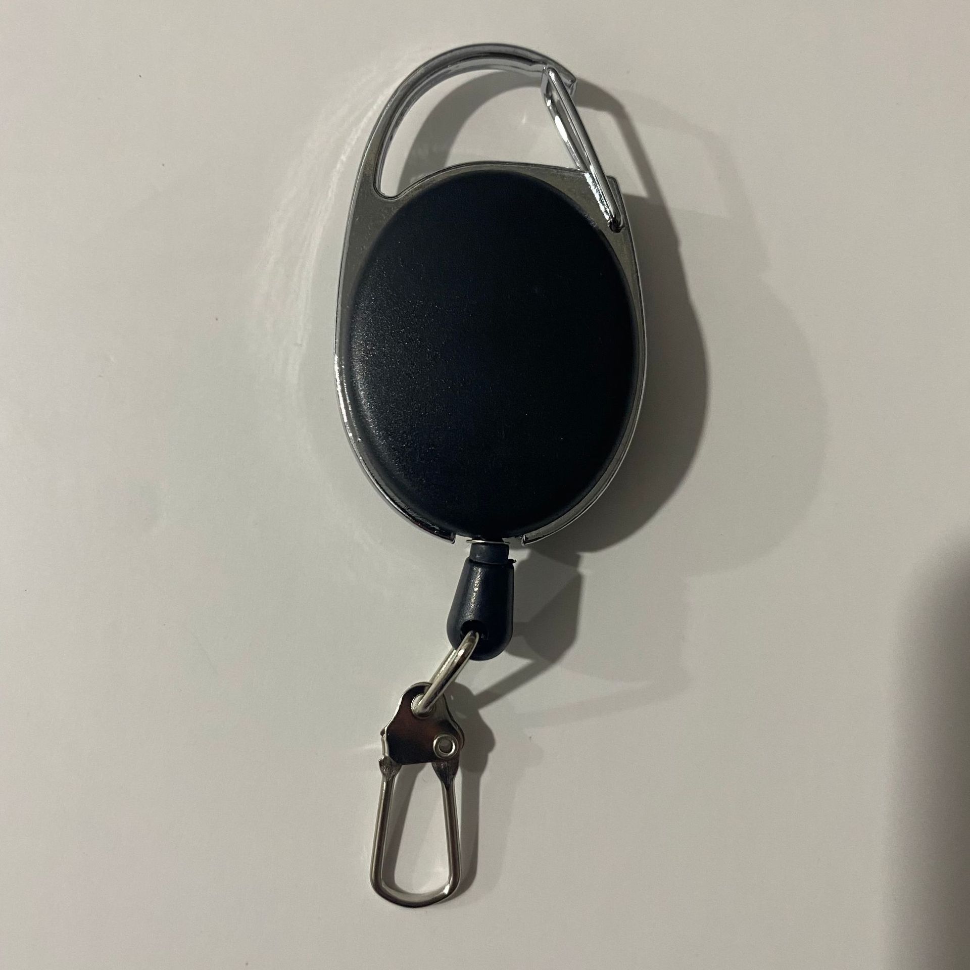 Easy-pull buckle, metal telescopic buckle, zinc alloy easy-pull keychain, anti-loss certificate, anti-loss oval frosted wire pull device details Picture