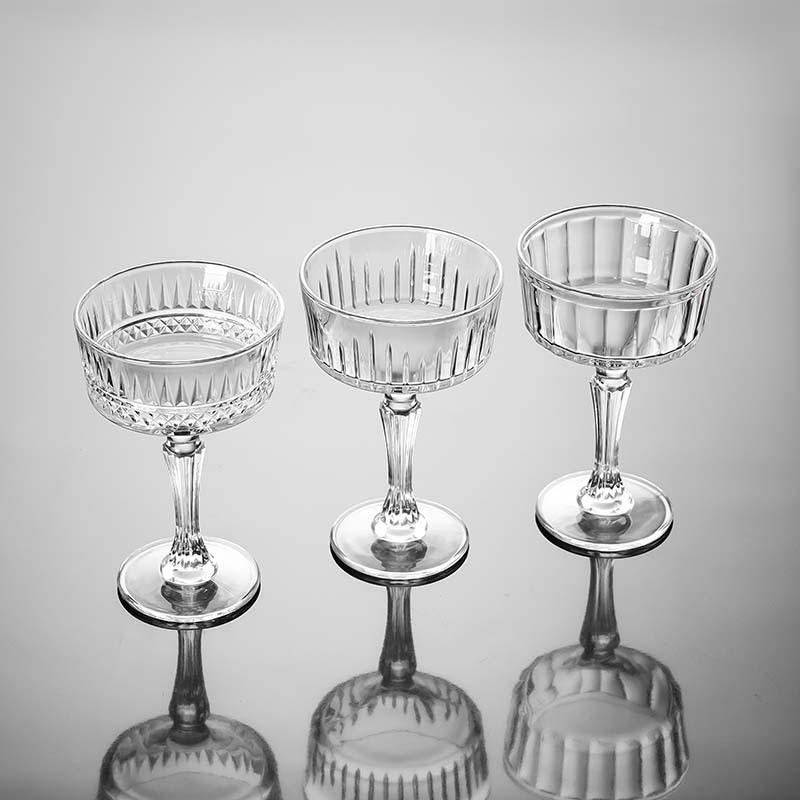 法式宽口高脚鸡尾酒杯古典刻花调酒杯酒吧马天尼杯特调咖啡杯子
