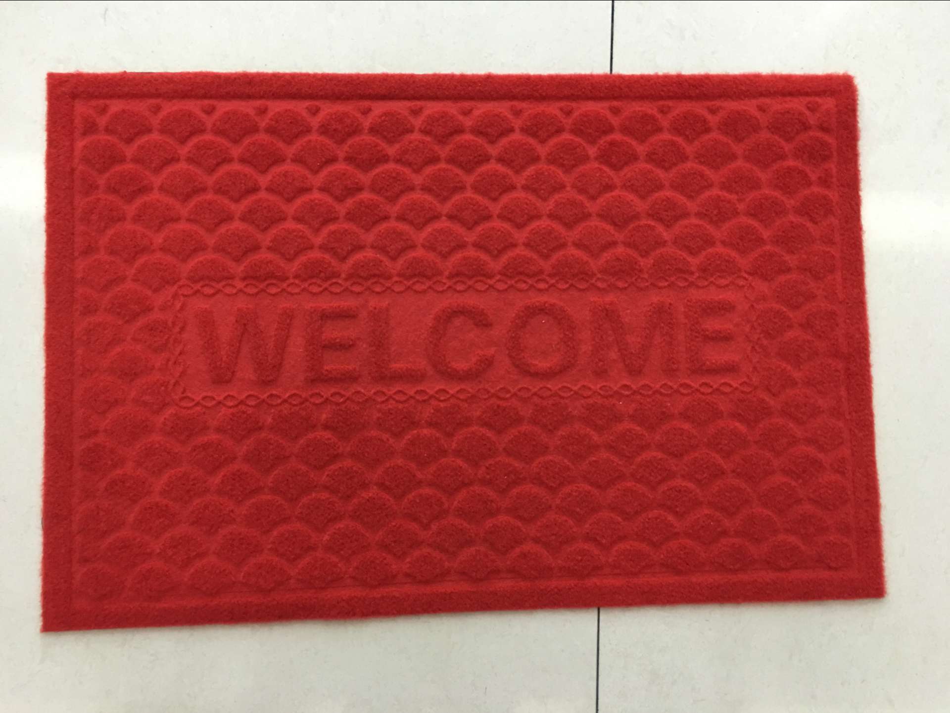 Wholesale of bathroom floor MATS, absorbent door MATS, anti-slip MATS, kitchen MATS, entrance and exit floor MATS for the foyer