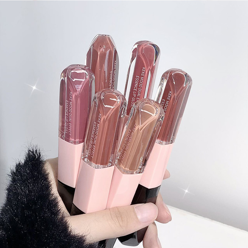 Waterproof and long-lasting lip gloss, containing moisturizing ingredients, vegan formula, high color rendering details Picture