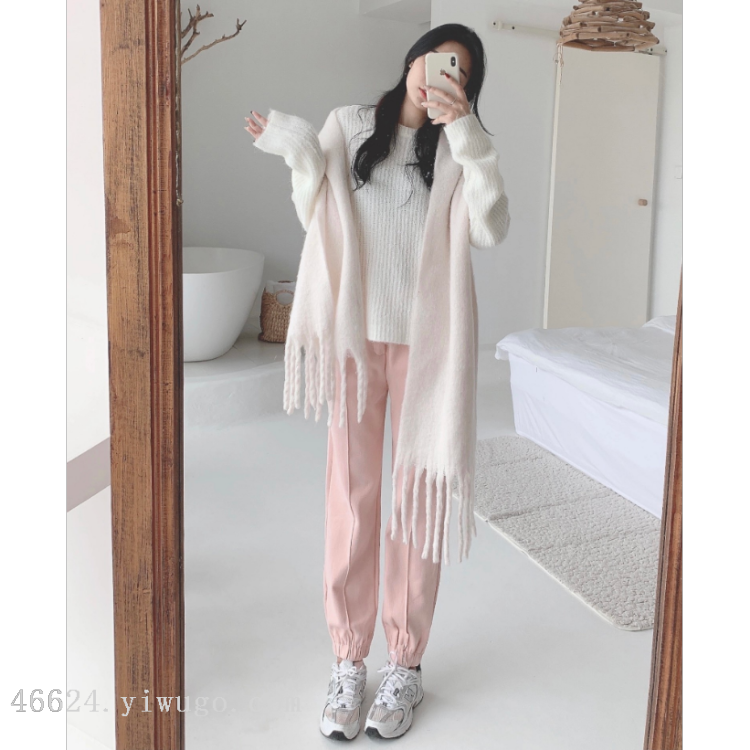 Cross-border scarf wholesale e-commerce live-streaming supply chain supply of macaron thick beard scarves