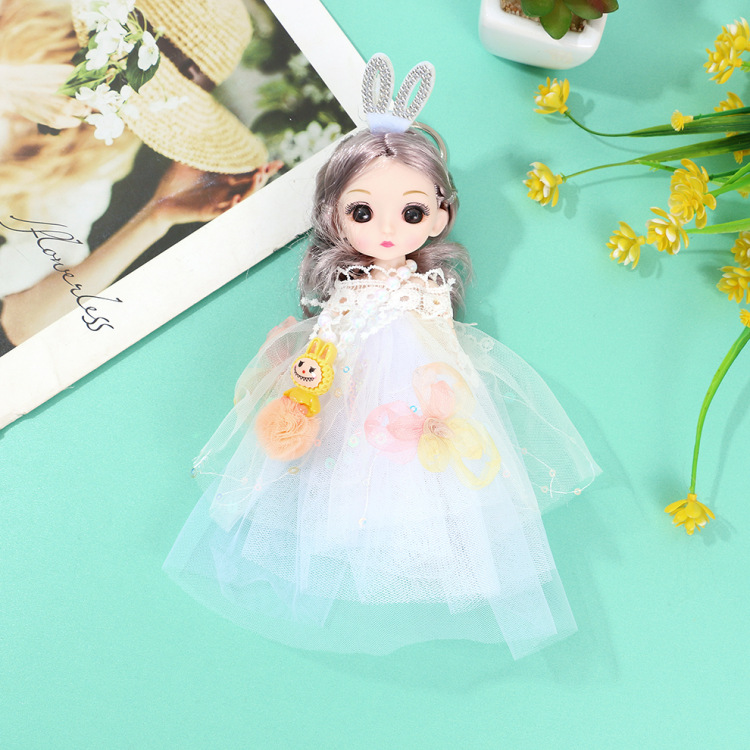 Dress dolls, car trailers, keychains, pendants, cute Barbie dolls, doll bags, pendants, couple gifts Application Scenario