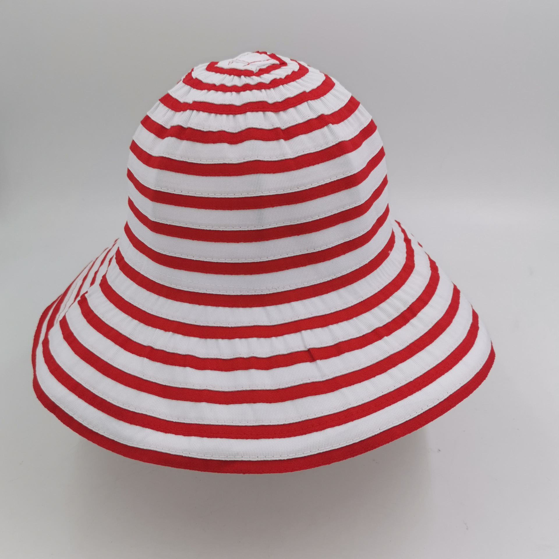 Korean hats for women, summer sun hats, women's straw hats, beach flower and grass woven sun hats Item Picture