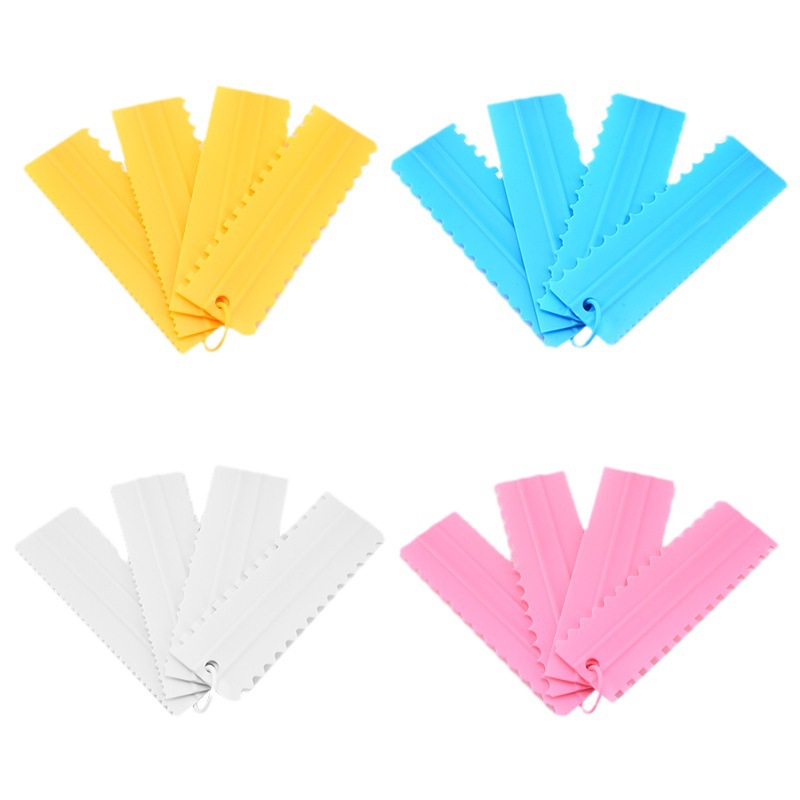 Cake cream spatula with serrated spatula, both sides can be used for shaped edge smoothing, surface smoothing, cream spreading, and baking tools Application Scenario