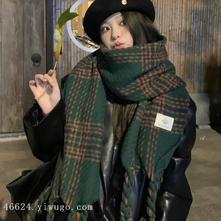 Checkered tassel scarf for women's autumn and winter 2023 new Korean style, versatile, thick and warm shawl, dual-purpose Christmas gift details Picture