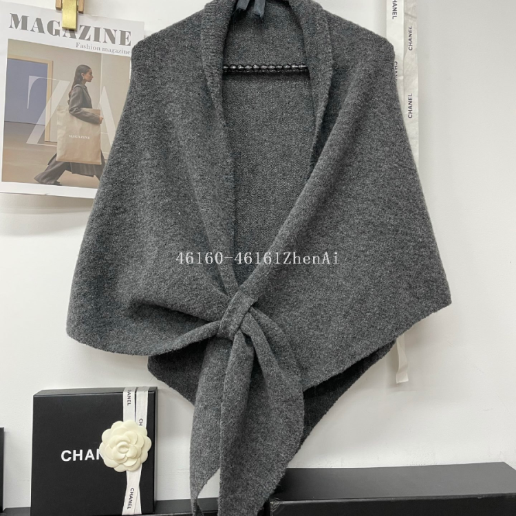 Wholesale of new cross-border export ready-made scarves in plain triangular shawls through e-commerce live streaming supply chain Specification image