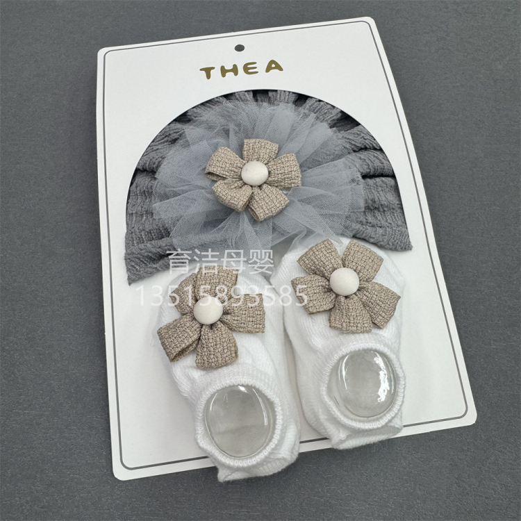 Princess of foreign trade supply, cute baby hat and sock set, Korean-style baby girl fontanelle protection hood, cute flowers details Picture