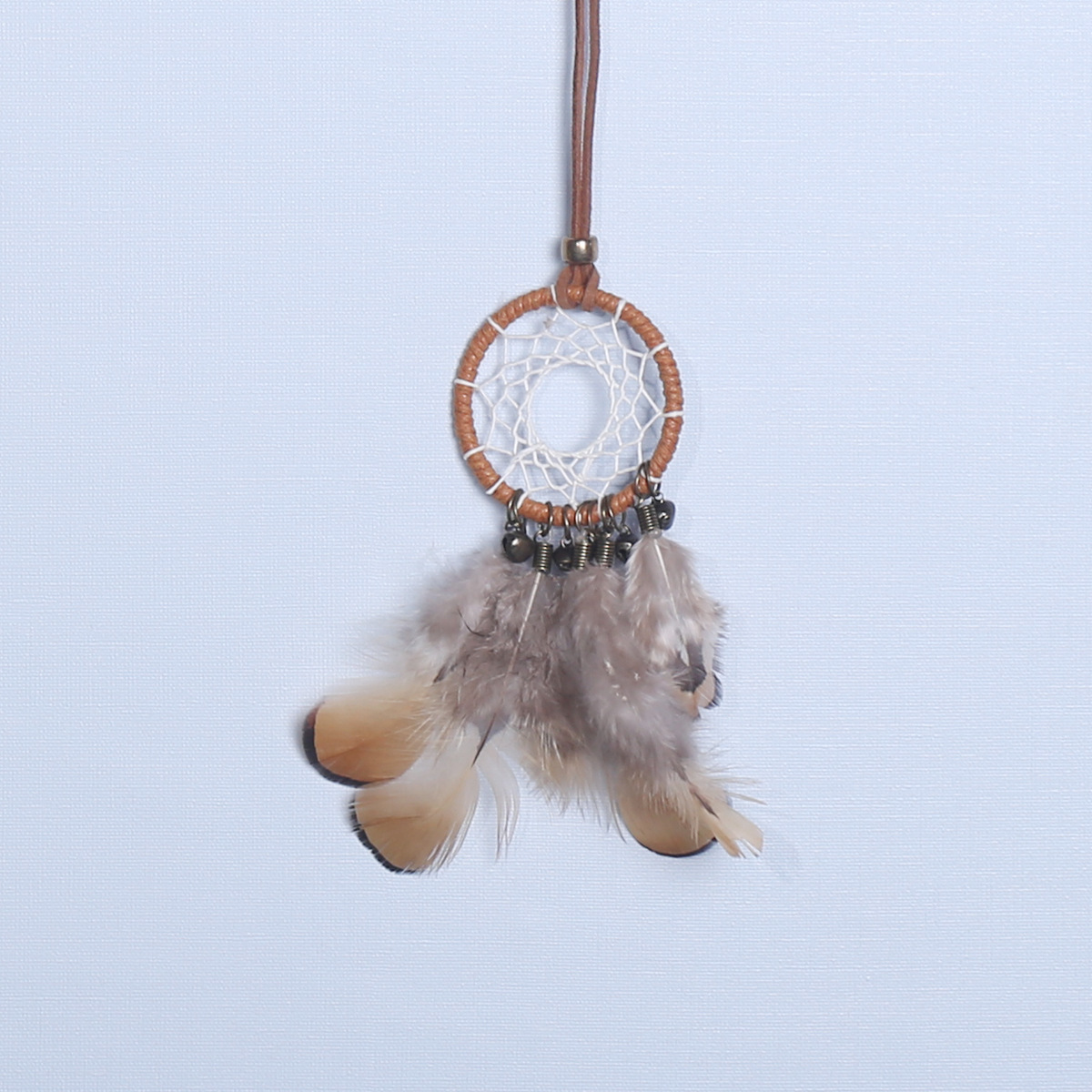Retro-style car hanging piece, wind chime dream catcher, dream catcher pendant, bell feather dream catcher pendant details Picture
