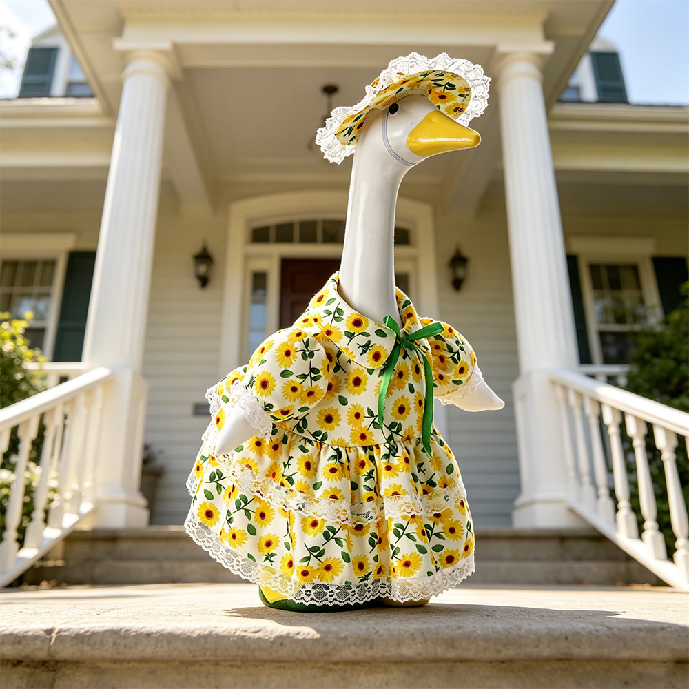 Wholesale of 6-inch and 23-inch clothing and hats for cross-border new styles of porches, geese, and sunflowers in 2026 Specification image