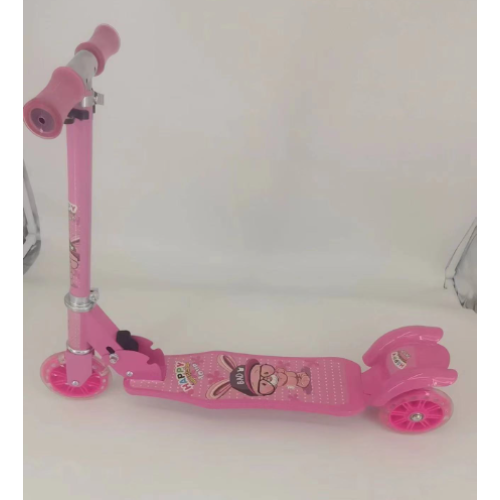 儿童滑板车卡皮吧啦/童车/儿童滑板车/儿童车滑板车/椅子白底实物图