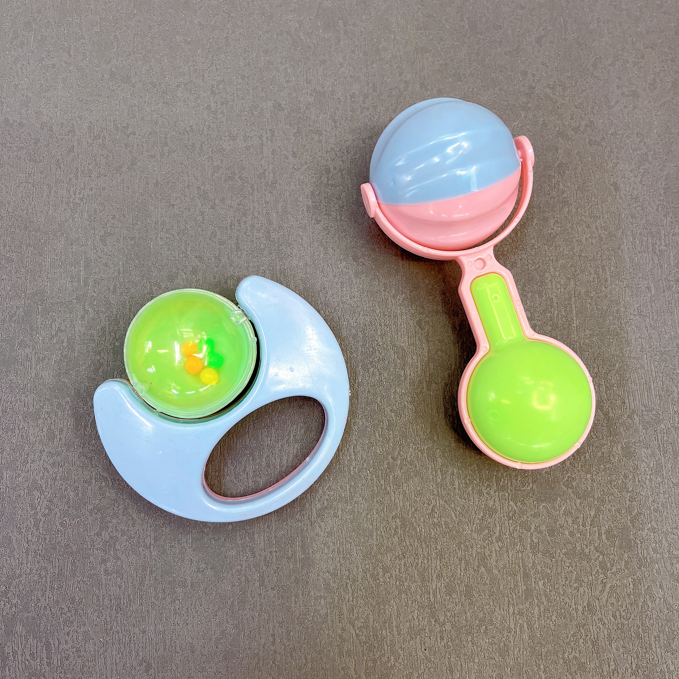 Plastic hand rattle bags for infants and toddlers Specification image
