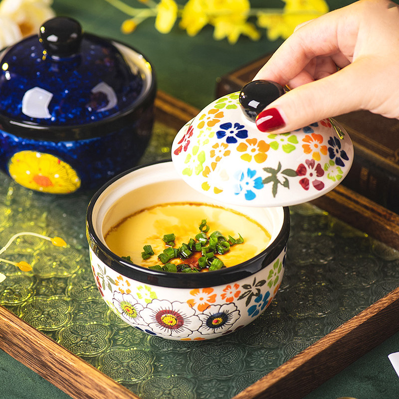 Creative ceramic small stew pot, household covered soup pot, water bath soup pot, steamed egg bowl, special bowl for steamed egg custard, dessert bowl Application Scenario