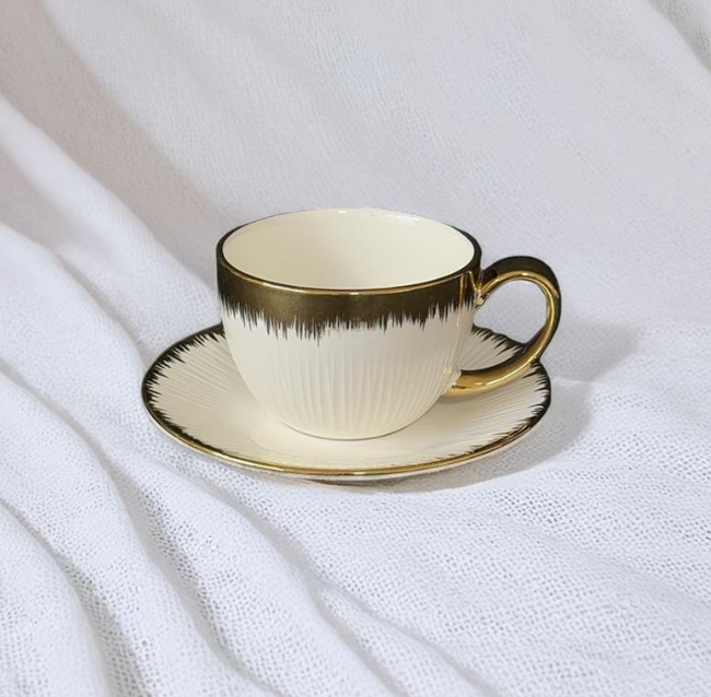 YJ电镀线性浮雕餐盘时尚金色奢华陶瓷盘子碗奶壶杯子金边陶瓷餐具